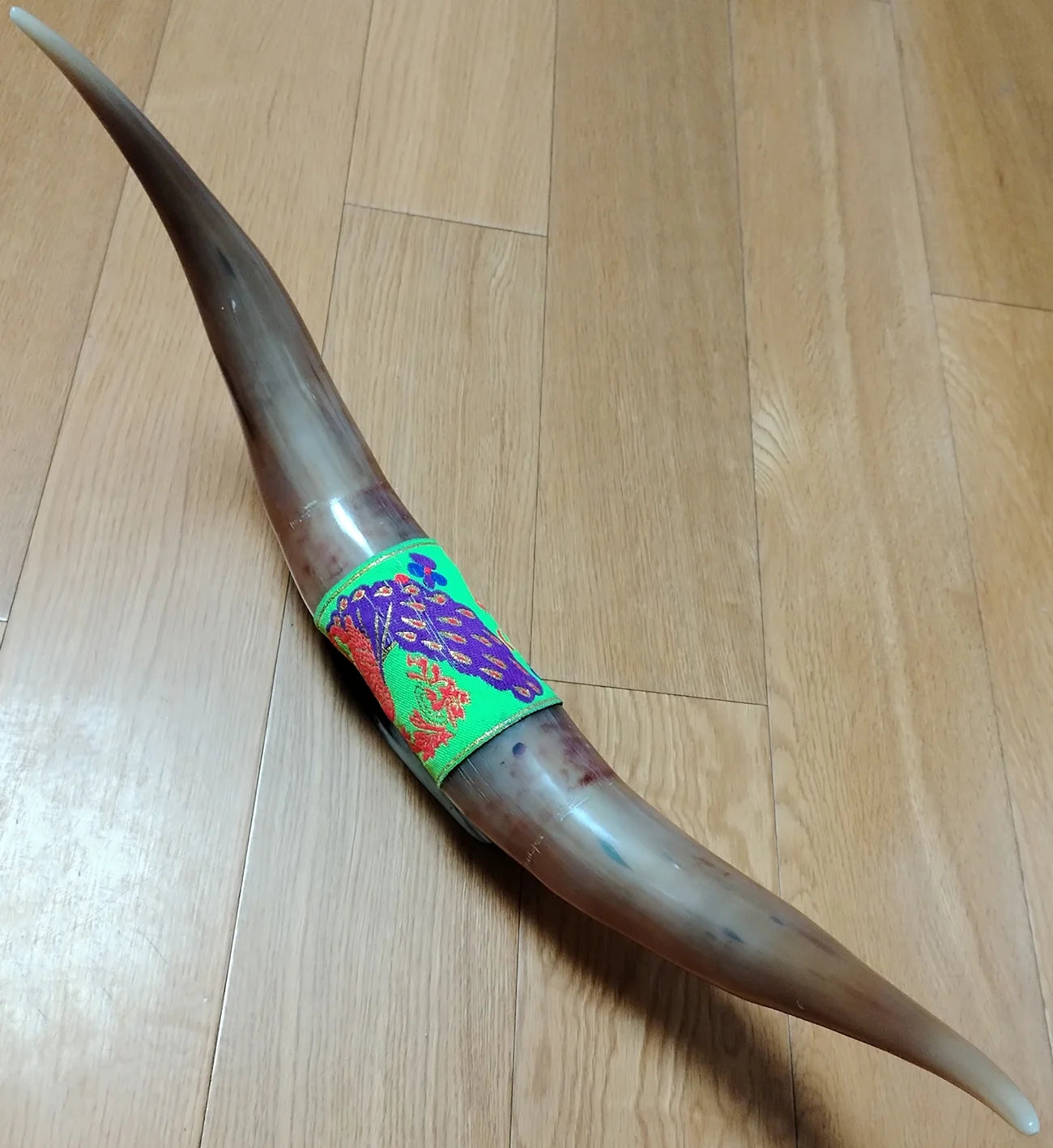 Authentic Real Horn Sculpture Crafts Home Decor Ornaments Natural Smooth Polished Finish Horns Home Decor Accent Table Display