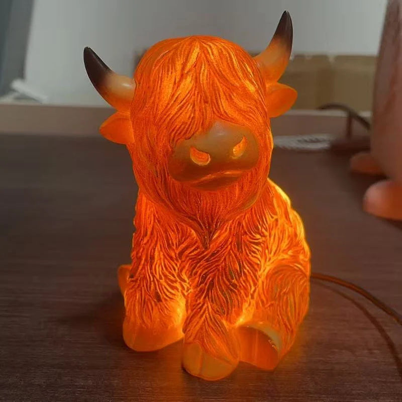 Highland Cattle Table Lamp Resin Night Light Bedside Desk Home Decor Whimsical Rustic Cozy For Animal Lovers Kids Holidays Gift