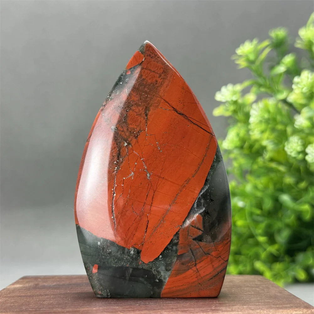 Natural Beautiful Blood Stone Free Form Torch Reiki Healing Energy Spiritual Meditation Witchcraft Exorcism Home Decor