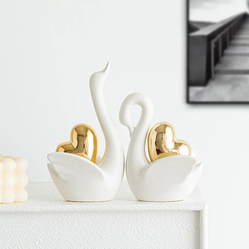 Love Couple Swan Ornament Ceramic Crafts Golden Love Sculpture White ceramic swan figurine  TV cabinet Home decor accessories