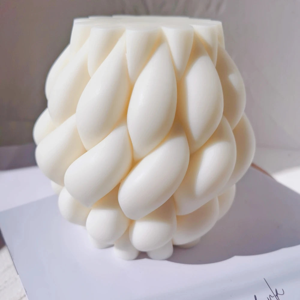 Twirl Raindrop Shape Candle Mold Aesthetic Swirl Home Decor Molds Geometric Curved Pillar Silicone Candles Mould